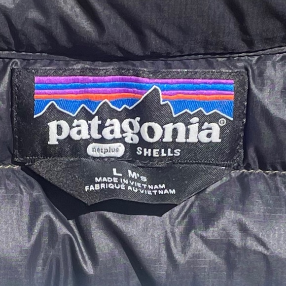 EUC Patagonia Men’s Down Sweater Puffer Vest (Green/Black) Size: Large - Picture 6 of 9